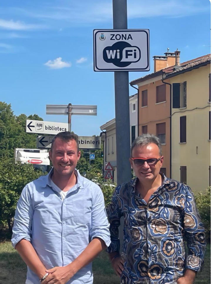 Sindaco Massimiliano Vogli e l'assessore al Welfare e Politiche informatiche Christophe Nicolas